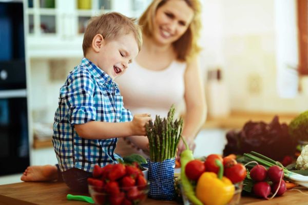 Pourquoi impliquer son enfant dans la préparation de son lunch?