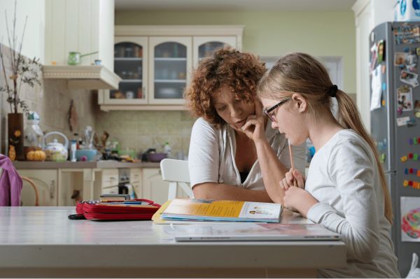 Trucs pour aider son enfant à apprendre ses leçons